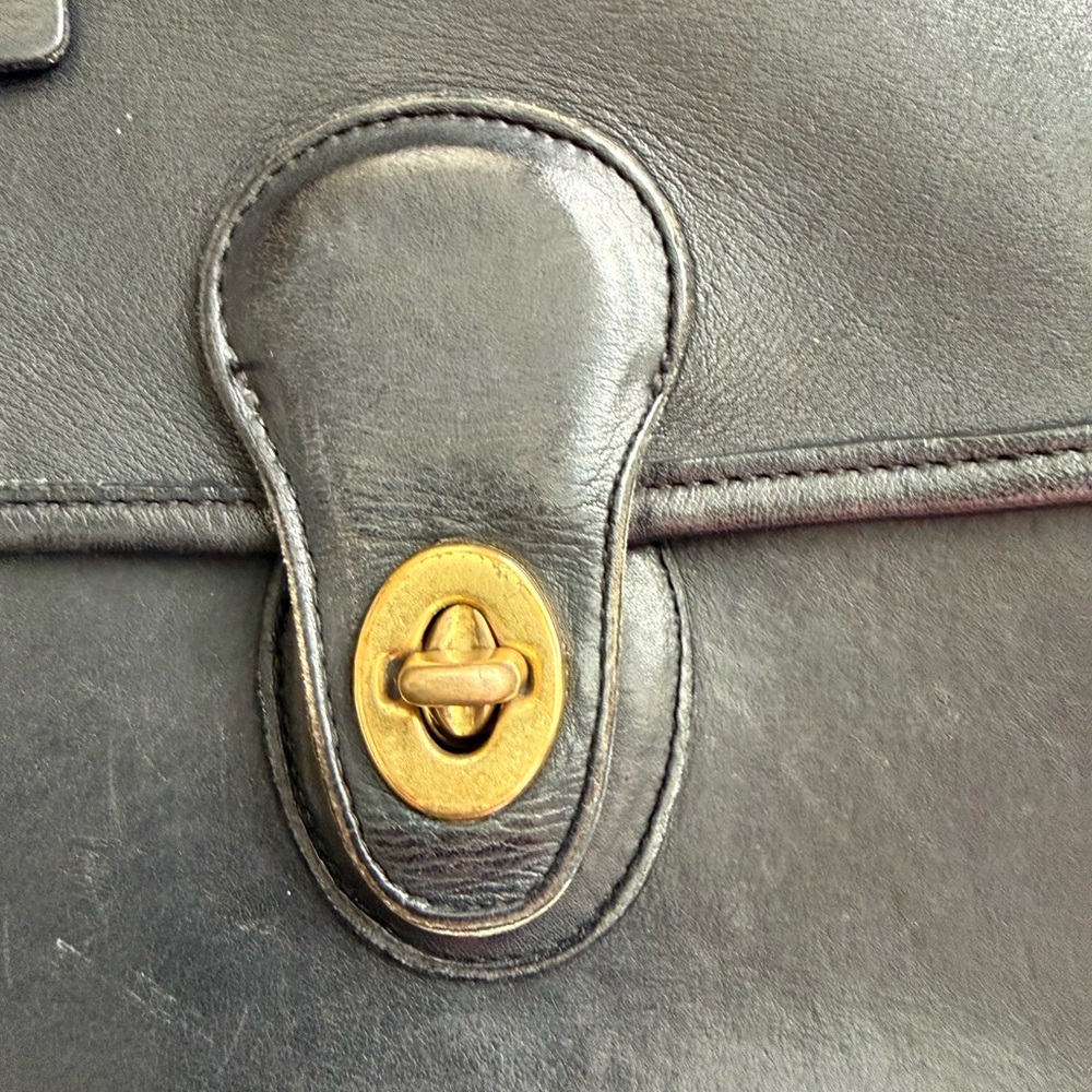 Vintage Coach Willis Black Leather Bag with Hangtag - Picture 9 of 9